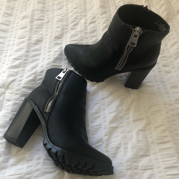 Black booties - Picture 3 of 3